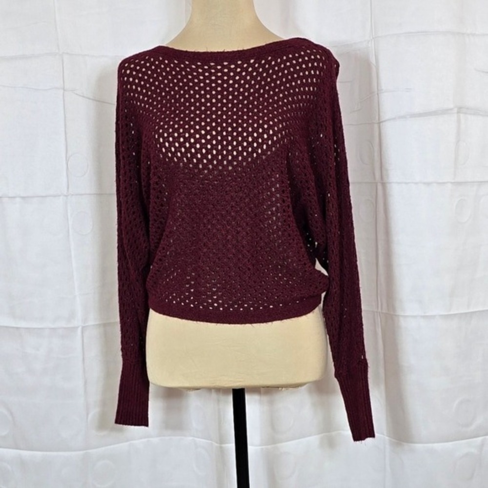 Express Women Burgundy Open Knit Batwing Sleeve Cropped Sweater‎ Small Maroon